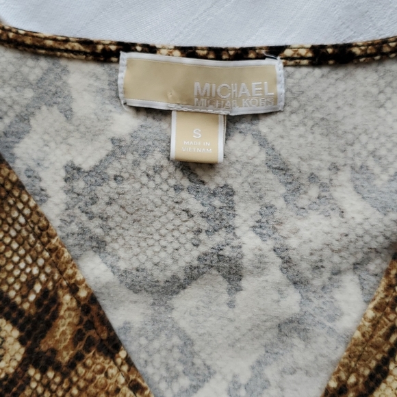 Blouse - Picture 2 of 4